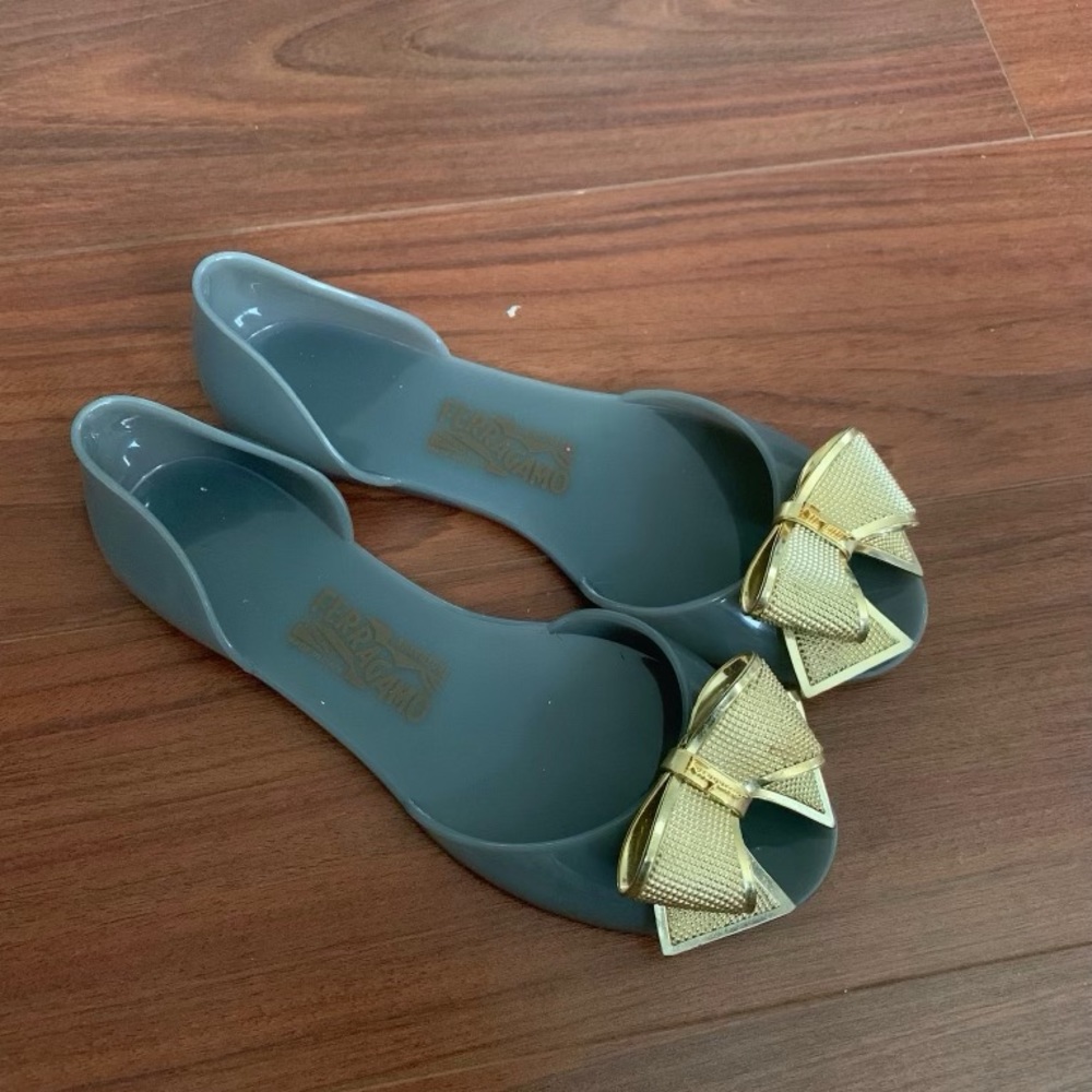 Salvatore Ferragamo Barbados Bow Jelly Flat, Nero- size 10